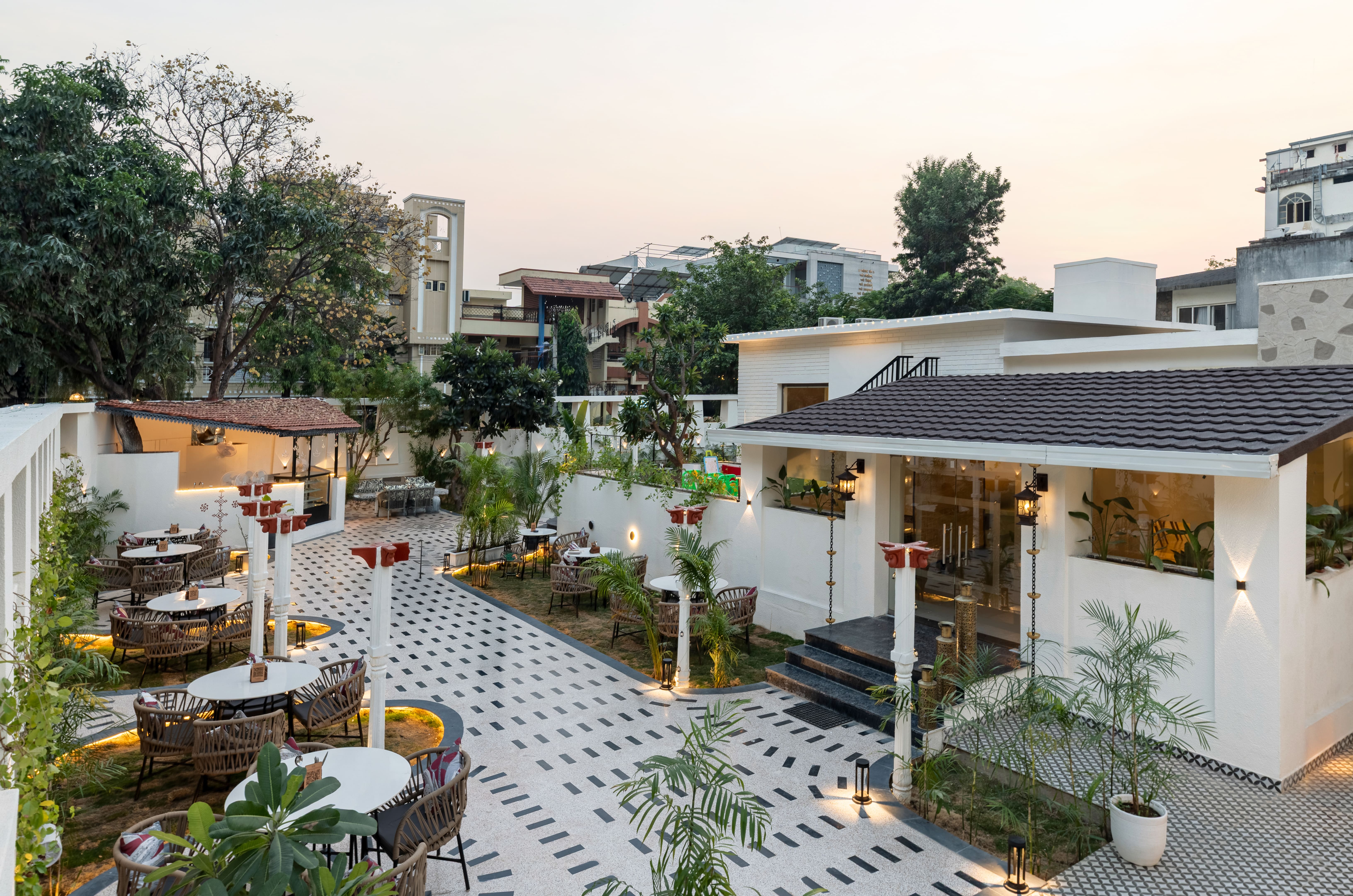 family restaurant in Udaipur